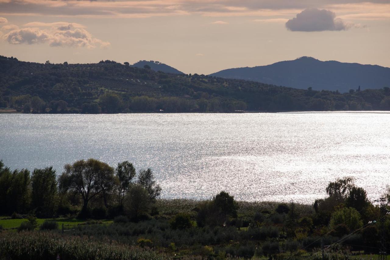 Villa Dei Tramonti Passignano sul Trasimeno Exterior photo