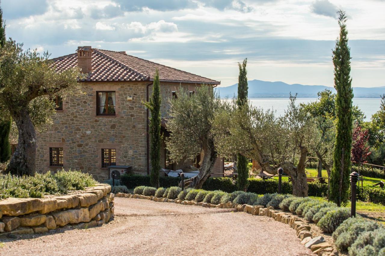 Villa Dei Tramonti Passignano sul Trasimeno Exterior photo